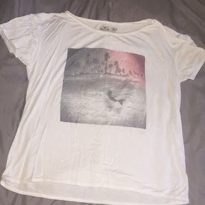 hollister mermaid tee 🌊